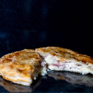 Cheesy British Breast of Chicken and Ham Round Pie